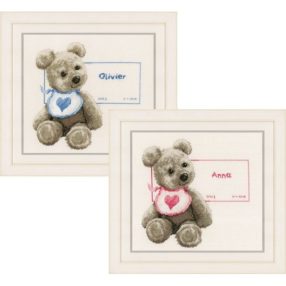 PN-0163514  Bear and bib 26x26 cm