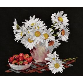 S748 Chamomiles on the Black 34x30 cm