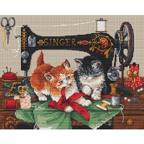 SK70 Cicák a varrógépen 27x22 cm