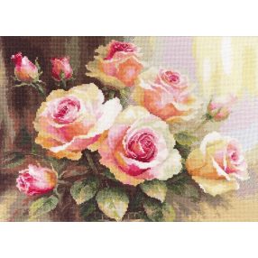 2-54 Roses in the Sunlight 40x30 cm