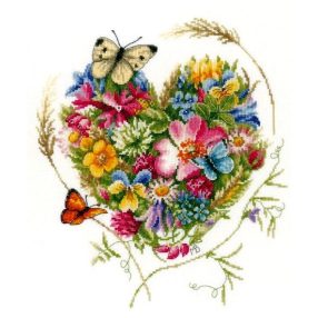 PN-0169960  A heart of flowers 31x35 cm