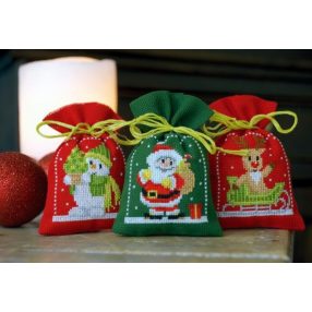 PN-0172635 Christmas figures set of 3 8x12 cm