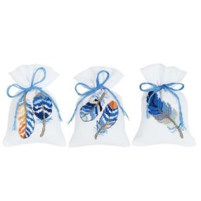 PN-0170243 Blue feathers set of 3 8x12 cm