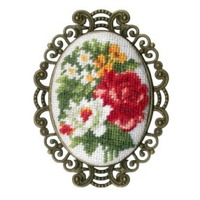 ssh015 Vintage Brooch 5,3x4 cm