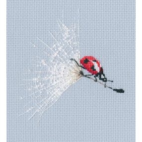 M756 On the dandelion's parachute 11x12,5 cm