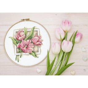 Z10312 Graceful tulips 20x20 cm