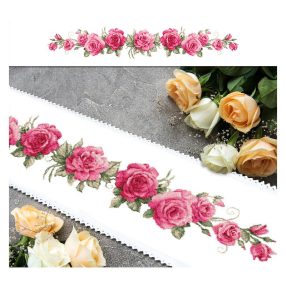 ZU10448 Long table runner with roses 117x21 cm