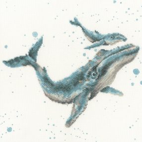 XHD113 Hannah Dale - Marine Blue 26x26 cm