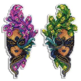 SR850 Mask Peacock 13x6 cm