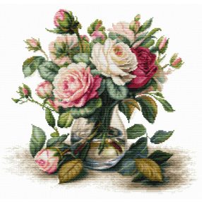 B7026 Egy váza rózsa 31x30 cm