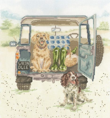 XHD126 Hannah Dale - Paws For A Picnic 31x33 cm