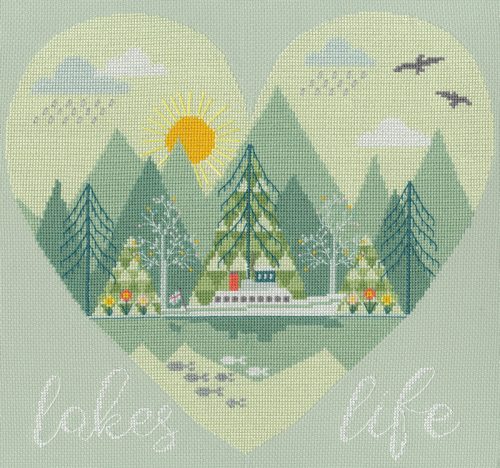 XHY07 Hilary Yafai - Lakes Life 32x30 cm