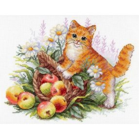 SNV841 Red cat gardener 19x23 cm
