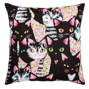 CU053 Find a loving cat 40x40 cm