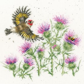 XHD133 Hannah Dale - Feathers And Thistles 26x26 cm