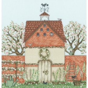 XSS22 Sally Swannell - Dovecote 26x26 cm