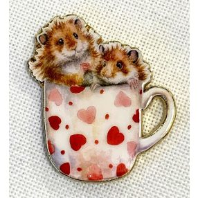 XA28 Hannah Dale - Hammy Anniversary - tűmágnes 3x4 cm