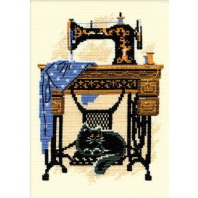 857 Sewing Machine 18 x 24 cm