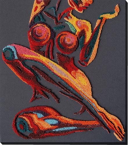AB959 The essence of femininity 25x29 cm