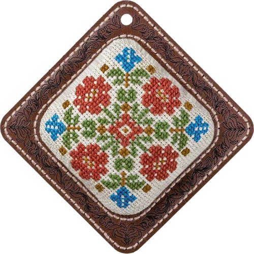 FLTL-030 Kit for creating a pin cushion 8,5x8,5 cm