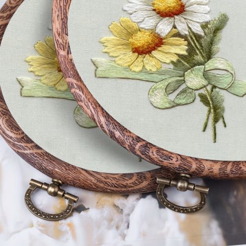 KR57 Barna fa hatású felakasztható képkeret 9 cm