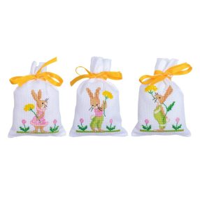 PN-0200379 Easter rabbits set of 3 8x12 cm