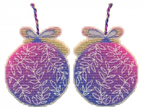 S1696 Karácsonyi lila gömb 7,3×9 cm