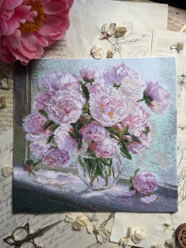 SANP-80 Peonies on the window 24,5x24,5 cm