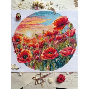 SANS-85 Sun in poppies 29x27 cm