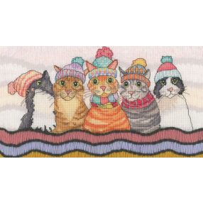 XEB02 Emma Ball - A Cosy Clowder 32x18 cm