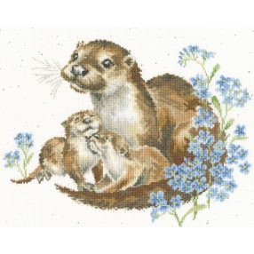 XHD141 Hannah Dale - Otterly Adorable 33x26 cm