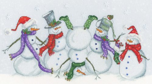 XKTB12 Karen Tye Bentley - Frosty Frolics 36x20 cm