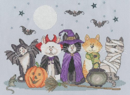 XKTB19 Karen Tye Bentley - Fiendish Felines 30x22 cm