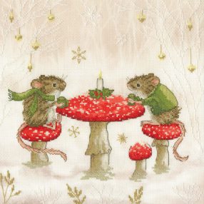 XSS26 Sarah Summers - Toadstool Treats 26x26 cm