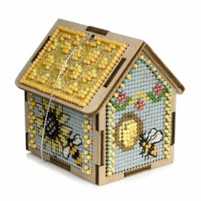 Wonderland Crafts keresztszemes készletek